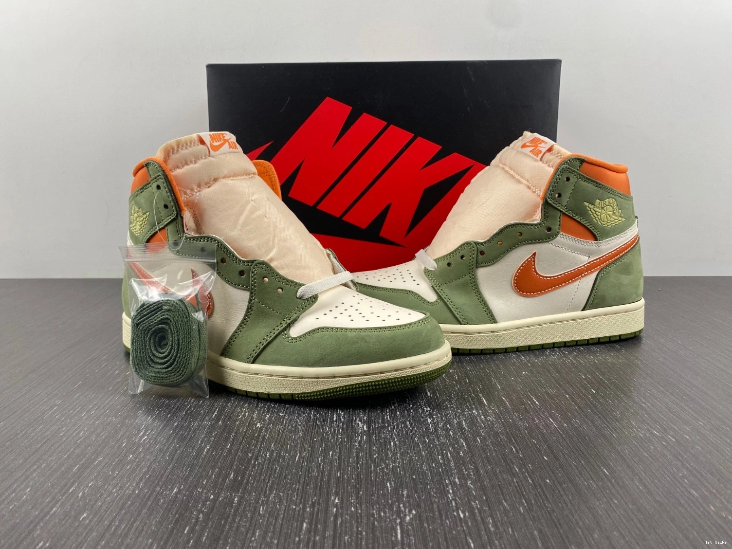 Celadon High Air Jordan OG 1 FB9934-300 0106